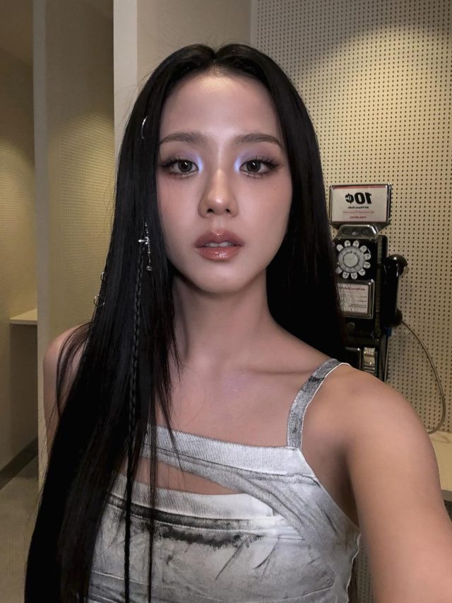 Eyes Closed! Blackpink’s Jisoo in new photos with a beautiful dress
